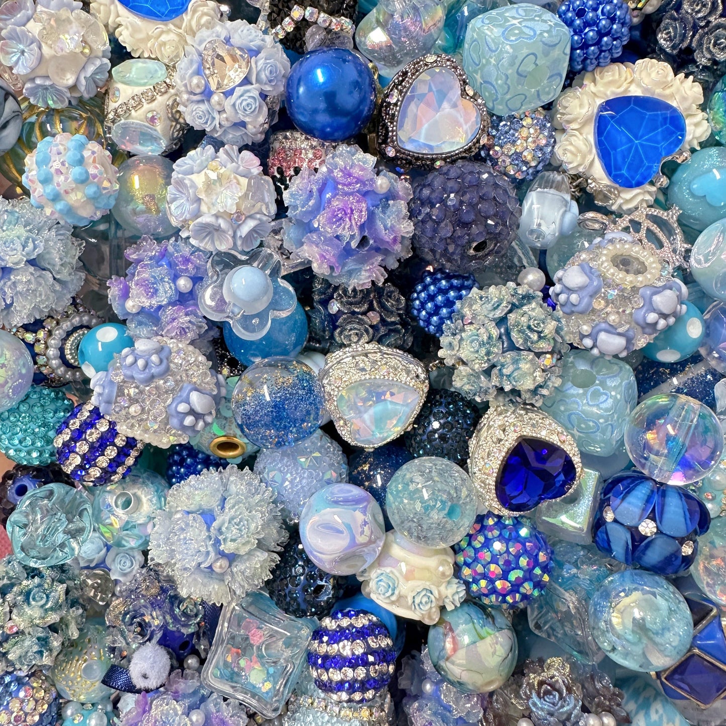 Blue Ocean Mixed 16mm Acrylic/Resin/Glaze/Heavy-Crafted Mix Beads For Key/Bag Charm Car Hanger for DIY Craft Projects