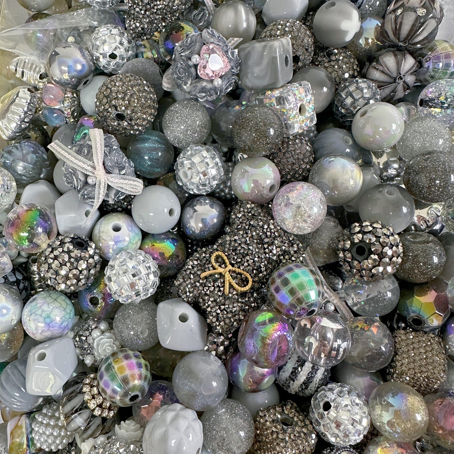 Silver Moon Mixed 16mm Acrylic/Resin/Glaze/Heavy-Crafted Mix Beads For Key/Bag Charm Car Hanger for DIY Craft Projects